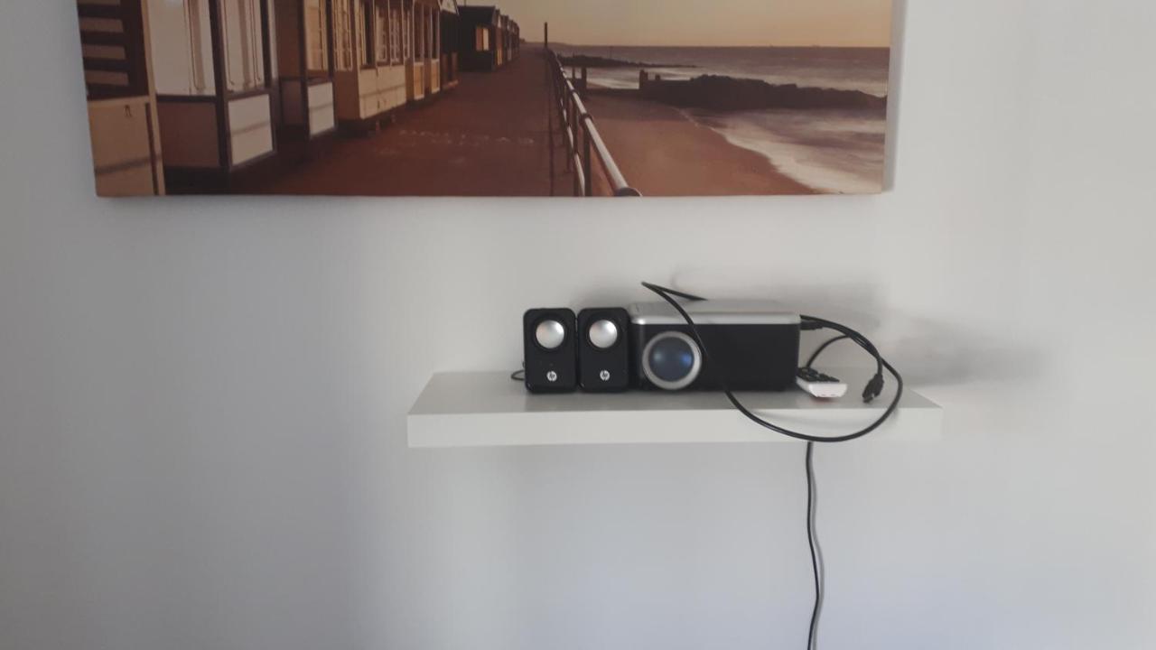 East Coast Apartments First Floor 2 Bed Apartment All Towels And Sheets Supplied Bridlington Esterno foto
